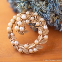 Trifari トリファリ・ヴィンテージ・ブローチ