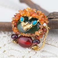 Swoboda スワボダ-天然石オレンジ・ライオン・ヴィンテージ・ブローチ（メイン画像）