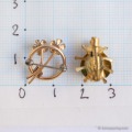 Krementz-K14金-忘れな草の真珠サークル・ブローチ＆WG-テントウムシ・ブローチのセット