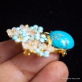 Swoboda スワボダ-天然石-ターコイズの花瓶に満開フラワー・アレンジメント・ヴィンテージ・ブローチ【デッドストック】
