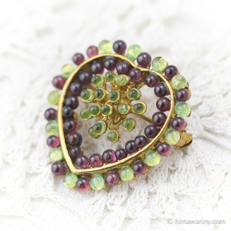 Swoboda スワボダ-天然石ガーネット＆ペリドットハート・ブローチ【未使用ミント】