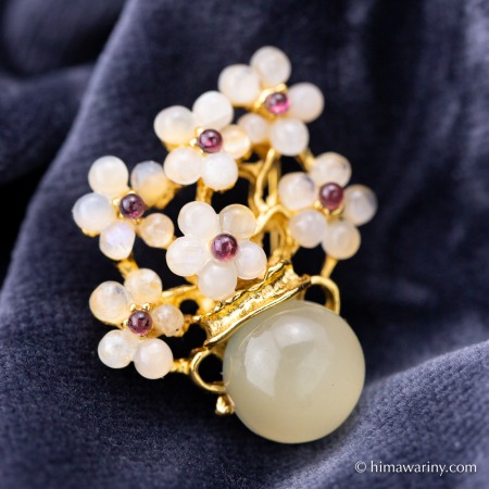 Swoboda スワボダ-天然石-ムーンストーンとガーネットの花束ヴィンテージ・ブローチ【未使用ミント】