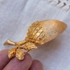 Mamselle マムゼル-大粒黄金ドングリ・ヴィンテージ・ブローチ