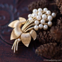 Trifari トリファリ・ゴールド＆パール・ブローチ