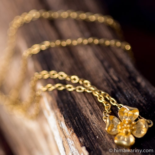 Trifari トリファリ-ハナミズキ・フラワー・ネックレス