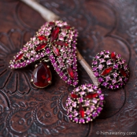 マジェンタ・ベル・ブローチ＆イヤリング・セット